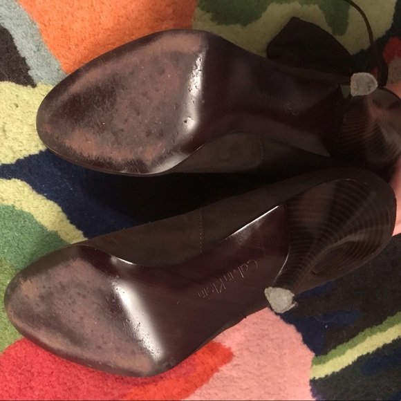 Calvin Klein Hannah Brown Suede Ankle Boot SZ 8.5 - Picture 4 of 4